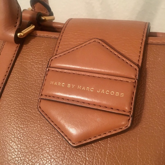 Marc by Marc Jacobs Handbag - Picture 2 of 8